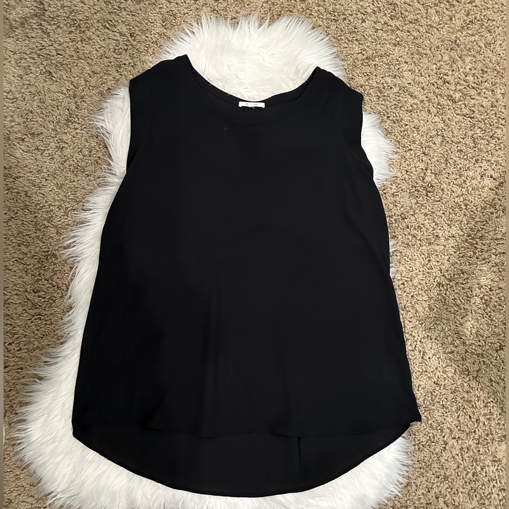 Pleione sleeveless blouse